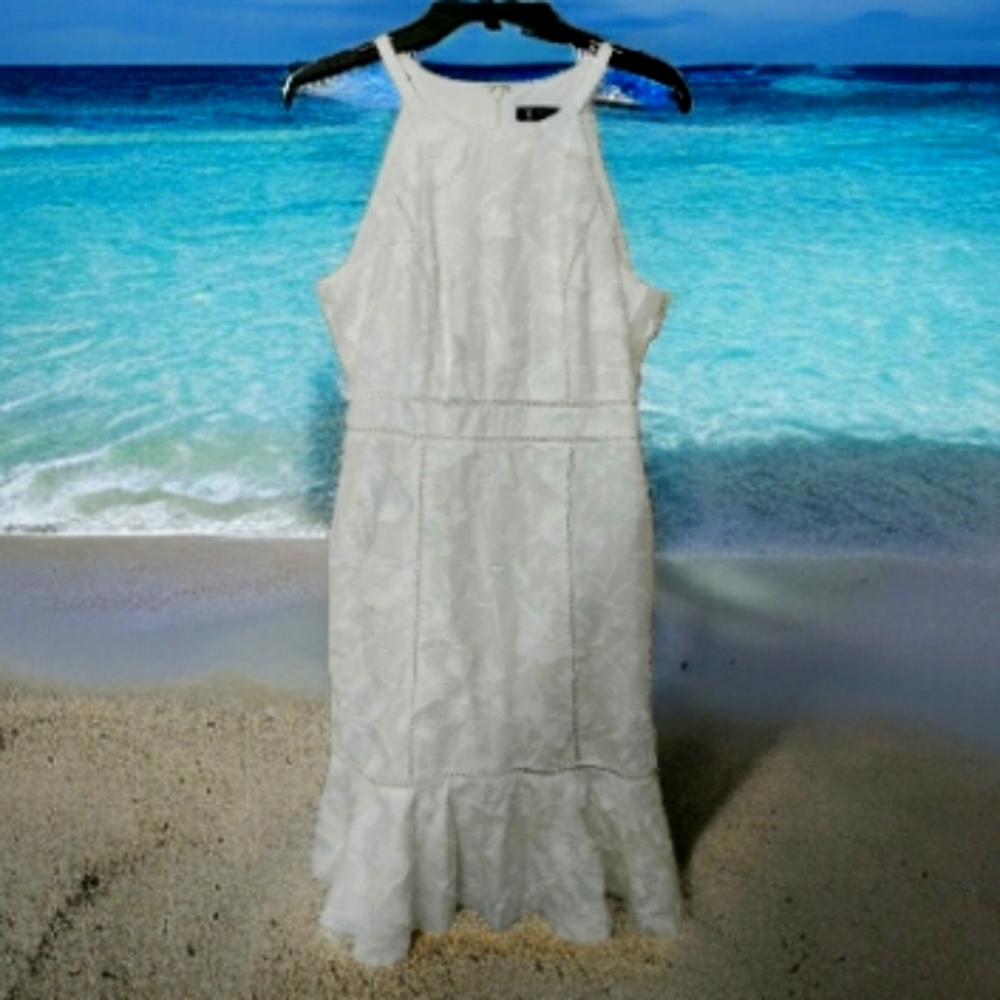 Size 8 INC International Concepts Halter-Neck Sheath Dress Cotton White